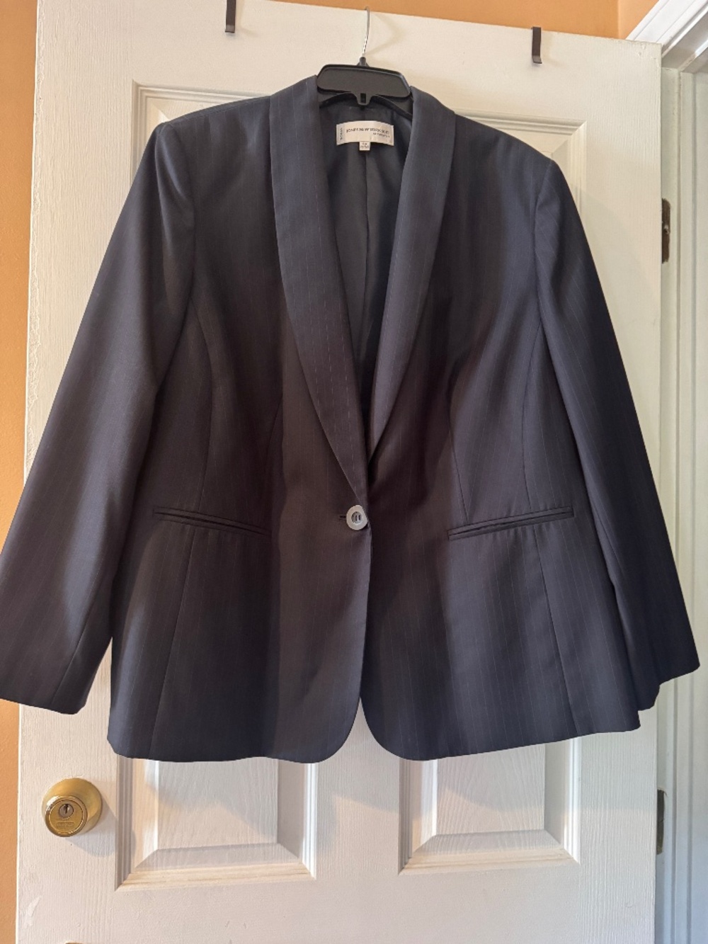 Women’s plus size Jones Nee York jacket